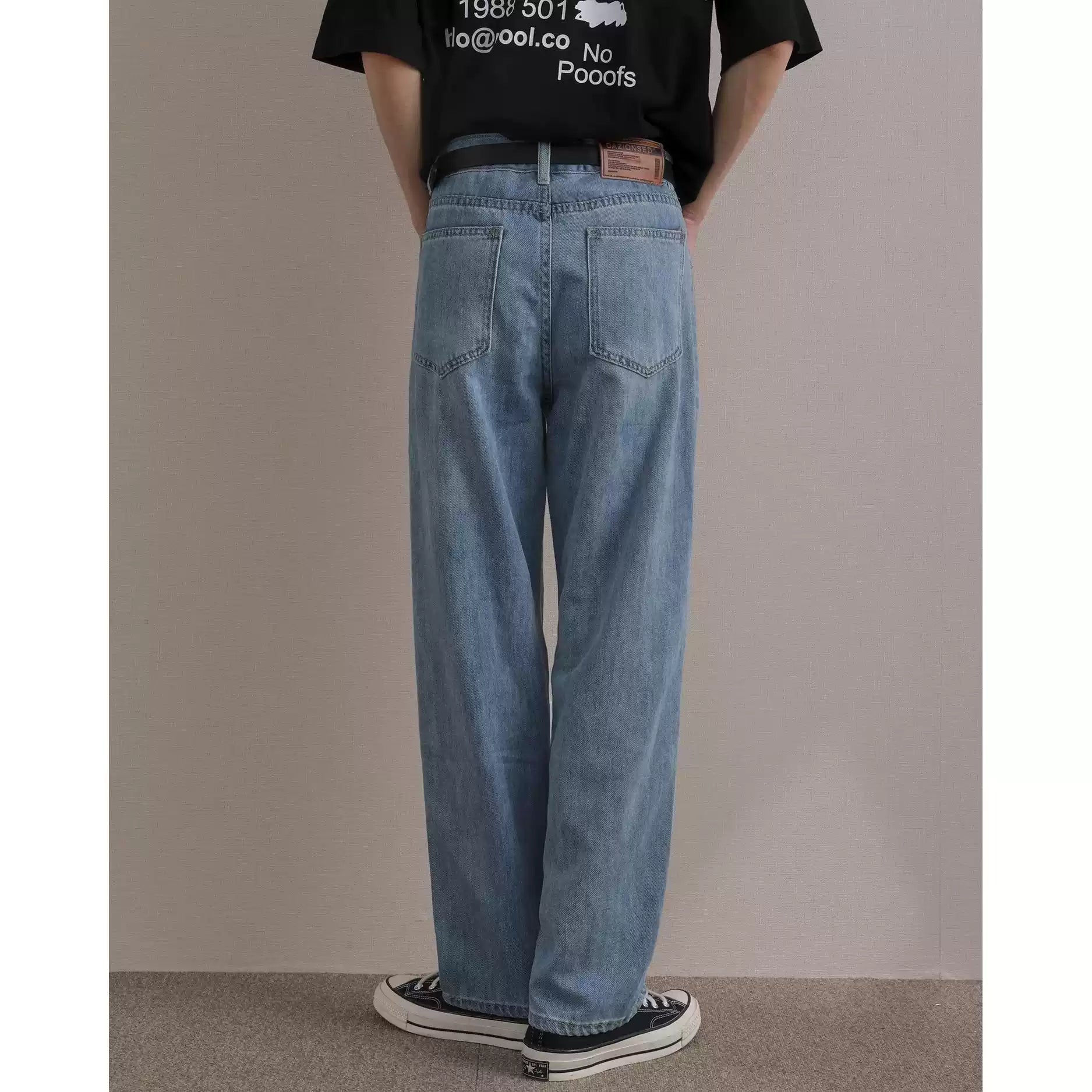 Light Wash Relaxed Denim Jeans